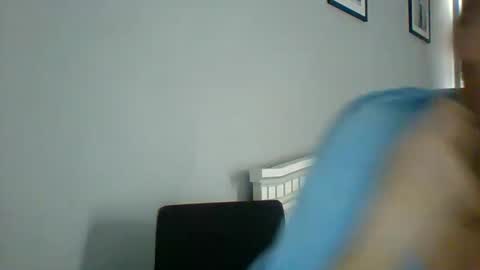 Snapshot of veessa chatting on 04.23.26 Veessa online show from 04.23.26