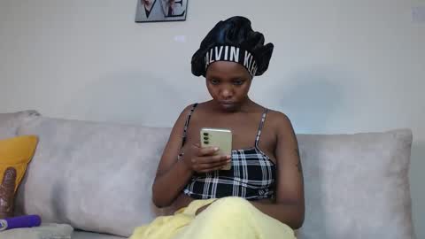Snapshot of veey_dellah chatting on 04.18.26 veey online show from 04.18.26