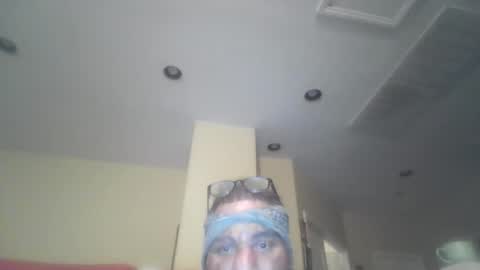 Snapshot of vegasstrippn17 chatting on 11.13.25 vegasstrippn17 online show from 11.13.25