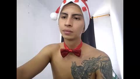 velk_hot1 online show from 12.31.24