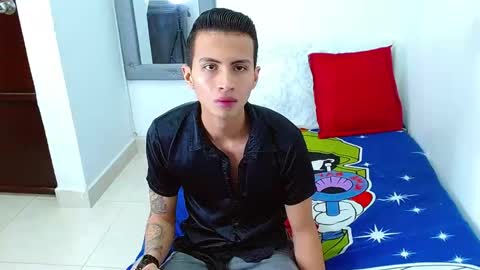 velk_hot1 online show from 11.28.25