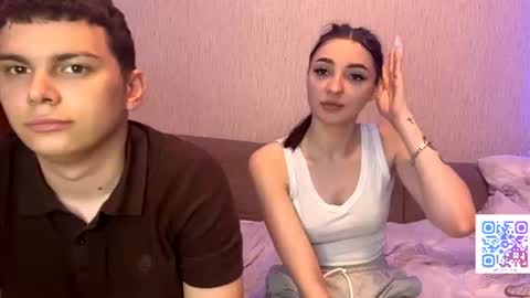 Snapshot of vellacousar chatting on 06.18.26 Leonardo and Luna online show from 06.18.26