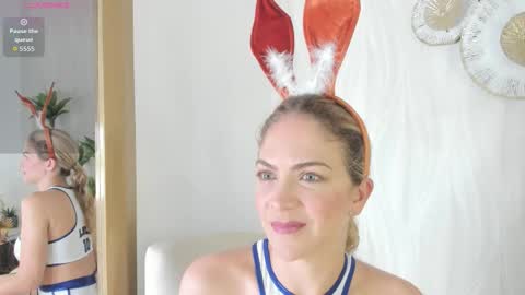 Velora online show from 11.02.25