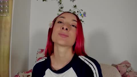 Snapshot of velvet_00 chatting on 03.11.26 velvet_00 online show from 03.11.26