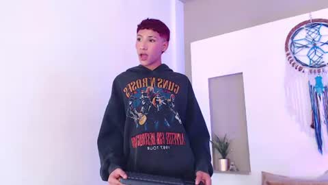 Snapshot of velvet_an chatting on 06.22.26 An online show from 06.22.26