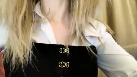 Uma online show from 05.14.26
