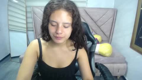 velvet_moon_v online show from 09.10.25