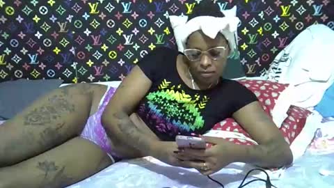 Snapshot of velvet_temptress chatting on 03.22.26 velvet online show from 03.22.26