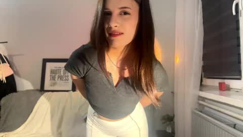 Snapshot of velvetfumble chatting on 06.02.26 Emma online show from 06.02.26