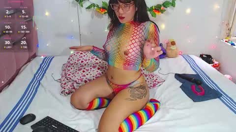 velvetrouse online show from 11.11.25