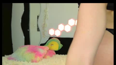 velvetvibes_ online show from 03.27.26