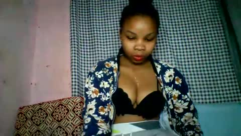Snapshot of velyssa chatting on 07.23.26 velyssa online show from 07.23.26