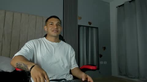 Snapshot of venedic__bull chatting on 01.18.26 Venedic online show from 01.18.26