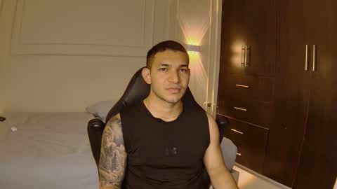 Snapshot of venedic__bull chatting on 02.05.26 Venedic online show from 02.05.26