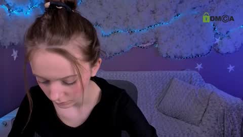 Snapshot of venezia_barton chatting on 03.12.26 venezia_barton online show from 03.12.26