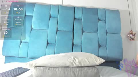 venezolana_caro online show from 11.20.25