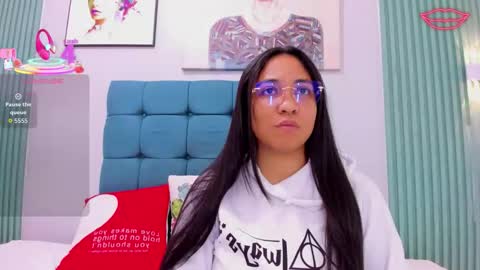 Snapshot of venus_0110 chatting on 02.14.26 Venus Veracruz online show from 02.14.26