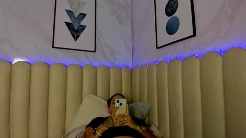 Snapshot of venus__miller chatting on 09.19.25 venus__miller online show from 09.19.25