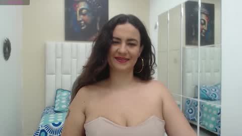 Snapshot of venus_cortez chatting on 10.04.25 Venus Cortez online show from 10.04.25