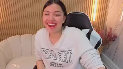 Snapshot of venus_velvet_tp chatting on 12.13.25 Venus online show from 12.13.25