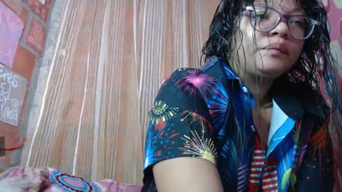 Snapshot of venuslovelatina chatting on 03.18.26 venuslovelatina online show from 03.18.26