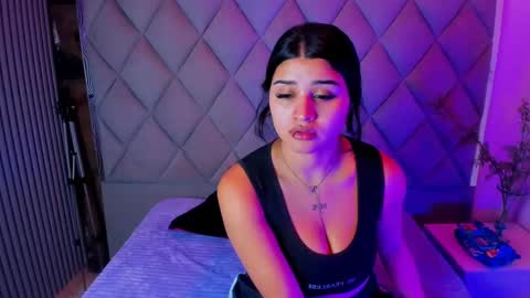 Venusowen  online show from 10.14.25