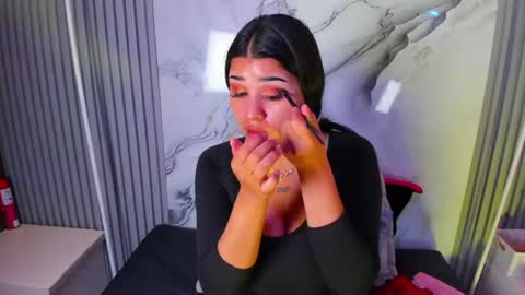 Snapshot of venusowen_ chatting on 07.15.26 Venusowen online show from 07.15.26