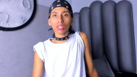 venuss_03 online show from 09.23.25