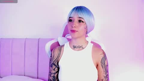 Snapshot of venusvan chatting on 09.26.25 Shelly online show from 09.26.25