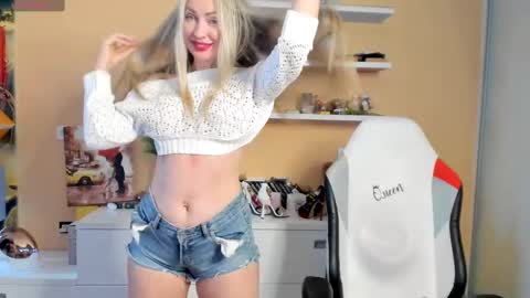 Violetta  online show from 03.12.25