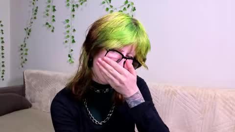 Erica online show from 09.18.25