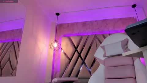 Snapshot of verabest chatting on 02.10.25 Domelipa online show from 02.10.25