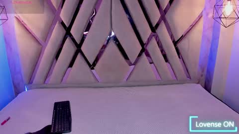 Snapshot of verabest chatting on 02.17.25 Domelipa online show from 02.17.25