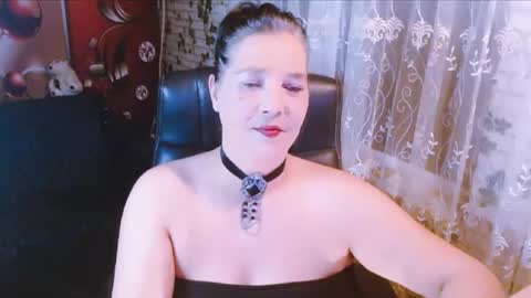Snapshot of veraluss chatting on 03.24.26 Vera Luss online show from 03.24.26