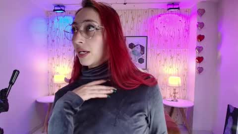 Snapshot of vermelha_gremory1 chatting on 12.15.24 vermelha gremory1 online show from 12.15.24