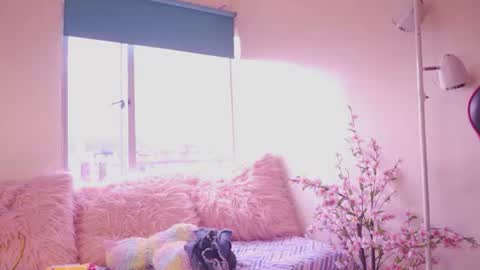 vero_bloomx online show from 07.15.26