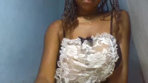 Snapshot of verolla31 chatting on 12.20.24 verolla31 online show from 12.20.24