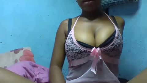 Snapshot of verolla31 chatting on 02.01.25 verolla31 online show from 02.01.25