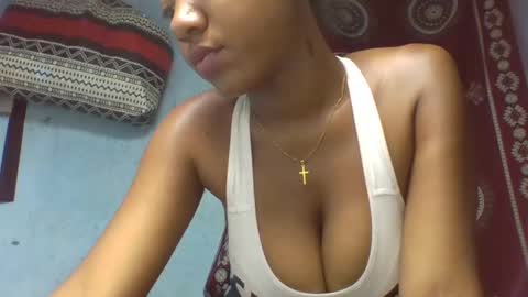 Snapshot of verolla31 chatting on 02.12.25 verolla31 online show from 02.12.25