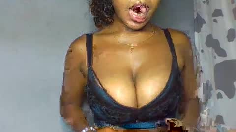 Snapshot of verolla31 chatting on 02.27.25 verolla31 online show from 02.27.25