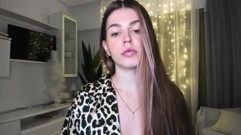 Lolitalolz online show from 01.06.25