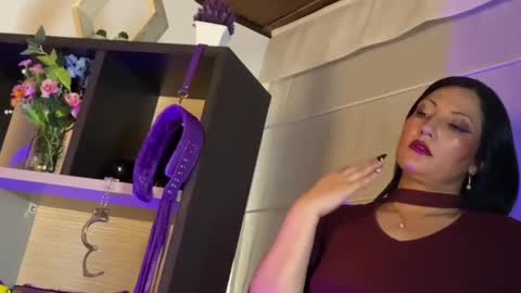 Vero Milf online show from 02.27.25