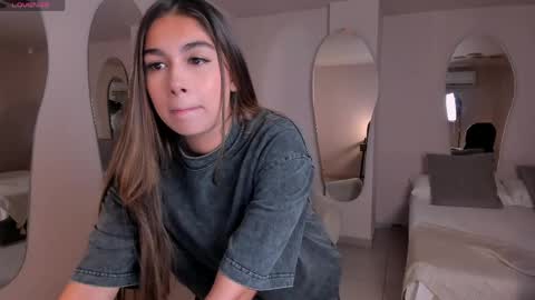 Vero  online show from 03.23.26