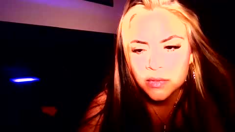 Snapshot of veronicabrown_xxx chatting on 03.12.26 Vero online show from 03.12.26