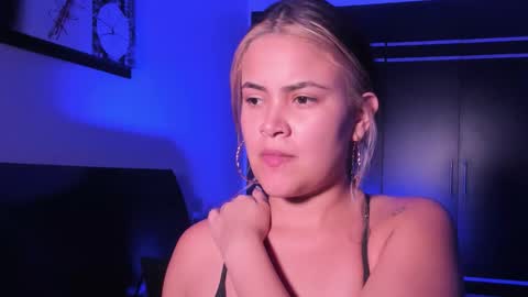 Snapshot of veronicabrown_xxx chatting on 03.29.26 Vero online show from 03.29.26