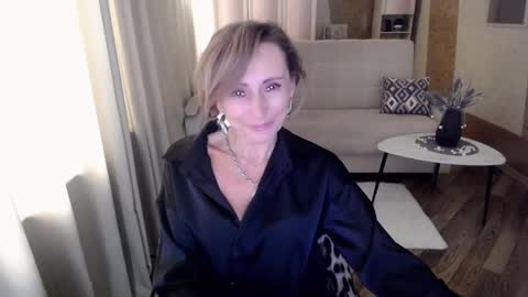 Helen online show from 02.28.25