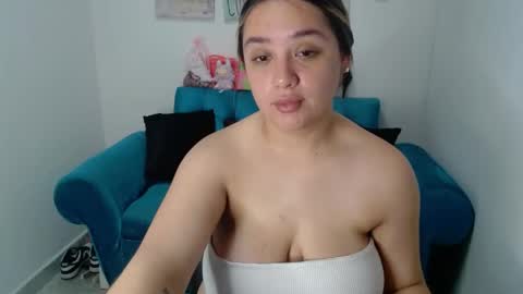 Snapshot of veronicaparkersex chatting on 04.23.26 veronicaparkersex online show from 04.23.26