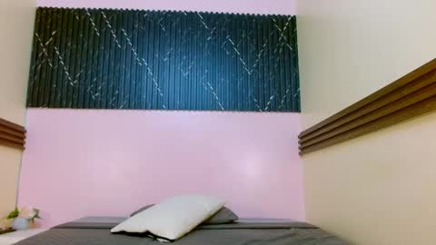 Snapshot of veronicarobles chatting on 06.03.26 Veronica Robles online show from 06.03.26