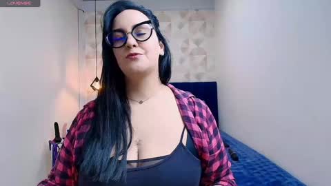 Snapshot of veroniicabbw chatting on 12.27.24 veroniicabbw online show from 12.27.24