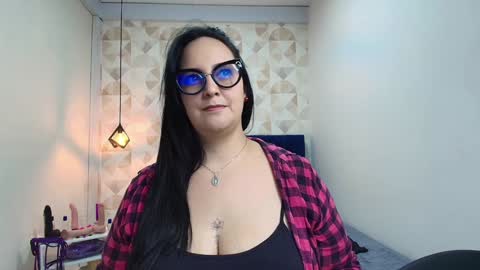 Snapshot of veroniicabbw chatting on 02.06.25 veroniicabbw online show from 02.06.25